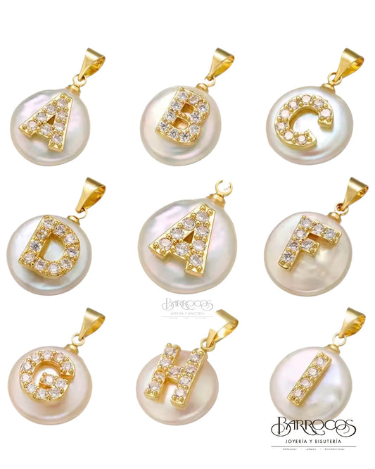 Letra en Perla Moneda en Goldfilled